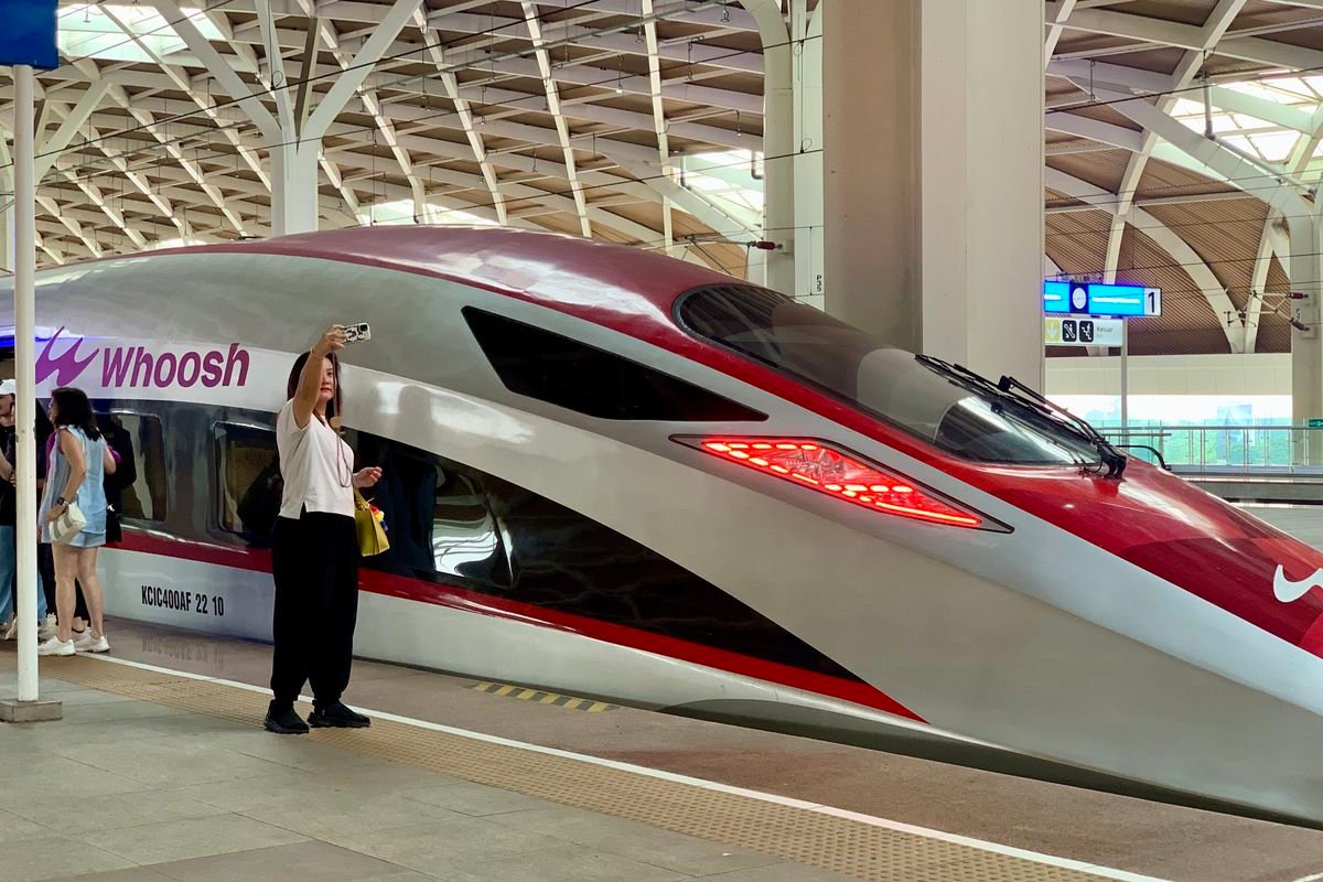 Menkeu Purbaya Tegas Tolak Pembayaran Utang Kereta Cepat Whoosh Gunakan APBN, Istana Sepakat Tak Bebani Negara