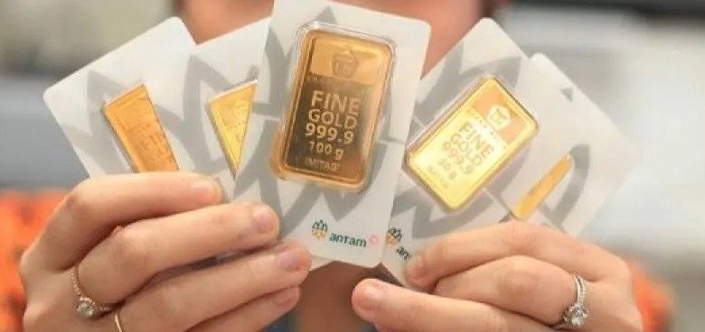 Harga Emas Antam Turun Rp16.000 per Gram (21 November 2025)