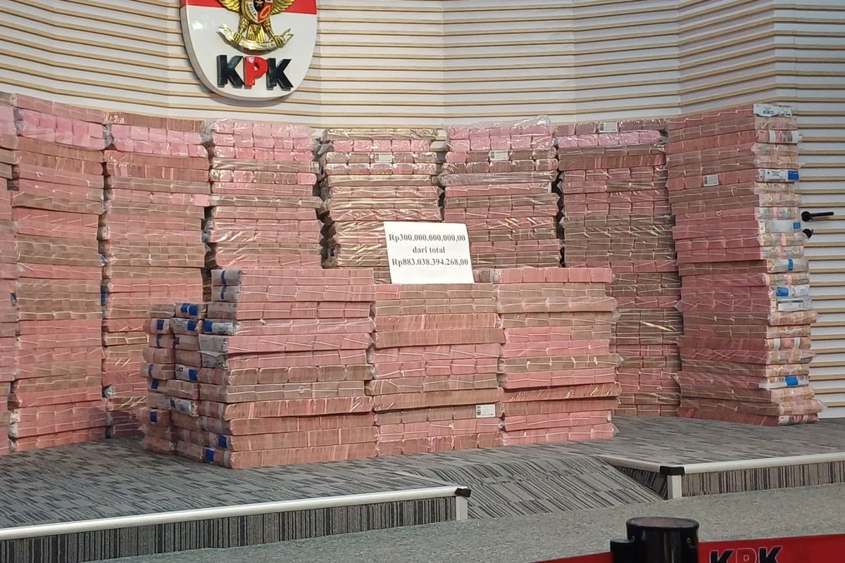 KPK Luruskan Isu Uang Rp300 Miliar yang Dipamerkan: Bukan Pinjaman Bank, Melainkan Aset Rampasan