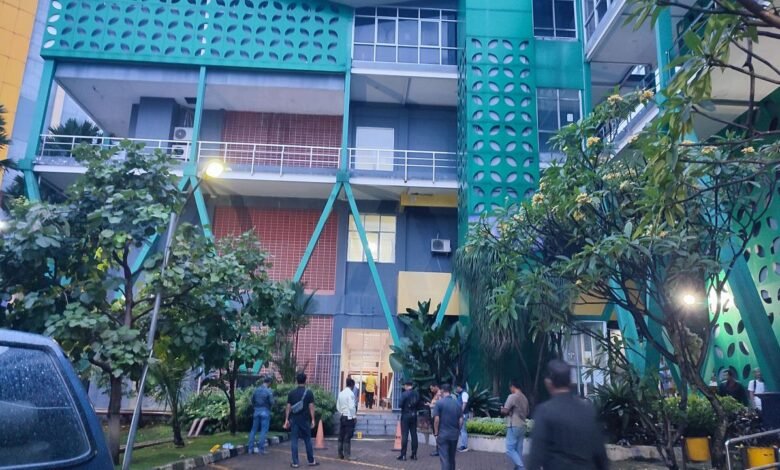 Mahasiswi Universitas Pakuan Bogor Jatuh dari Lantai 3, Masih Dirawat Intensif