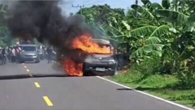 Mobil Pembawa Uang Rp4,6 Miliar Terbakar di Polewali Mandar, Diduga Akibat Korsleting Listrik