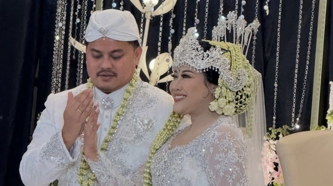Boiyen Resmi Menikah dengan Rully Anggi Akbar, Akad Nikah Digelar Khidmat di ICE BSD