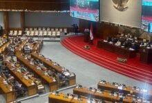 DPR Resmi Sahkan RKUHAP Menjadi Undang-Undang