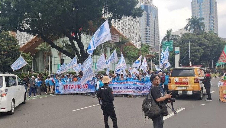 Demo Buruh Tolak UMP DKI Jakarta Kembali Digelar, Polisi Siagakan 2.617 Personel