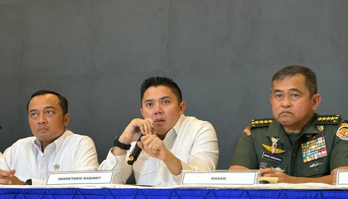 Presiden Prabowo Kirim Helikopter Pribadi ke Aceh Sejak Awal Bencana, Seskab Teddy Ungkap Peran 53 Helikopter Gabungan