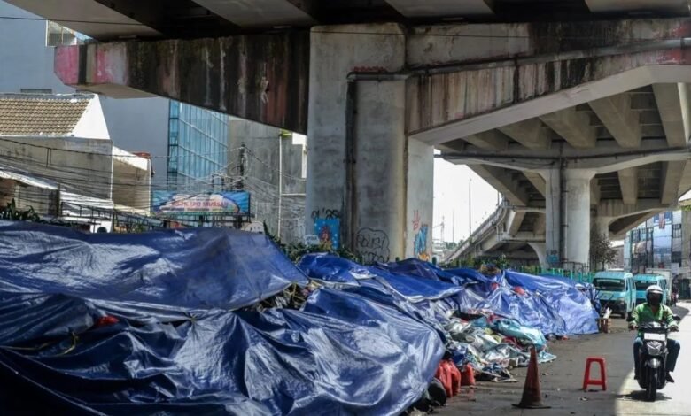 Permasalahan sampah di Kota Tangerang Selatan (Tangsel), Banten, belum juga menemui titik terang. Terbaru, Dinas Lingkungan Hidup (DLH)