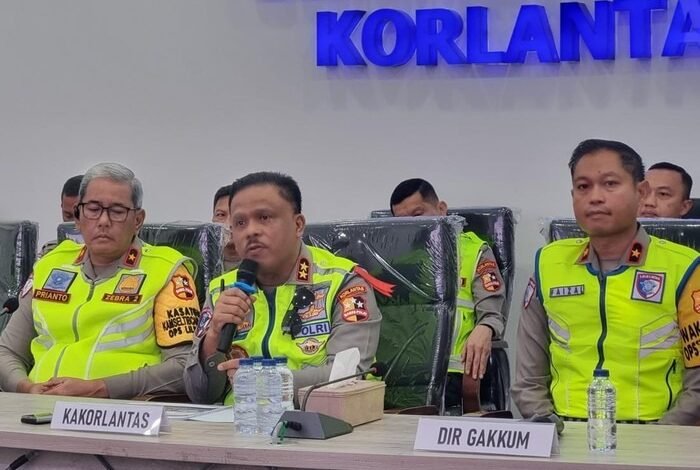 Kakorlantas Polri: Kebijakan WFA Efektif Urai Kepadatan Nataru, Dipertimbangkan Diterapkan Saat Mudik Lebaran