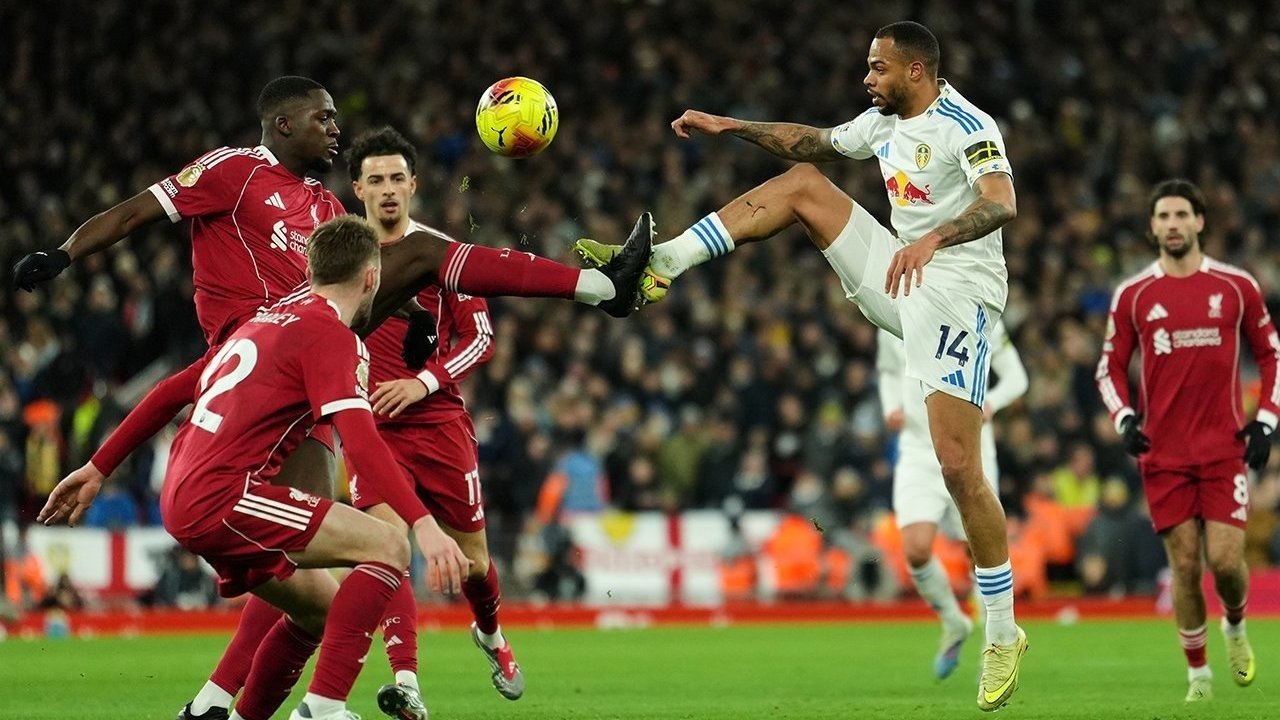 Liverpool vs Leeds United: Imbang 0-0 di Anfield, Laga Berakhir Tanpa Gol