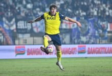 Oxford United Menang Dramatis Lewat Adu Penalti, Ole Romeny Antar Lolos ke Babak Empat Piala FA