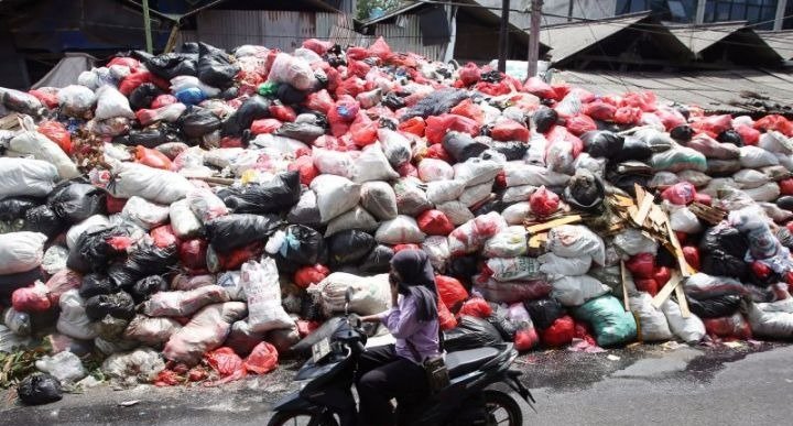 Pemkot Tangsel Perpanjang Status Darurat Sampah 14 Hari, 200 Ton per Hari Dikirim ke Cileungsi