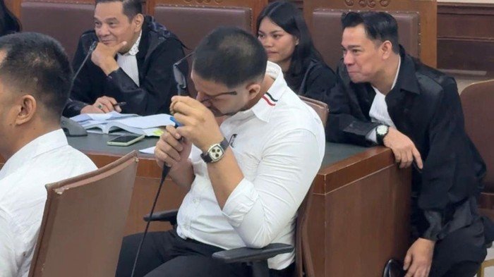 Ammar Zoni Menangis di Sidang, Akui Kesalahan dan Cabut BAP karena Dugaan Intimidasi