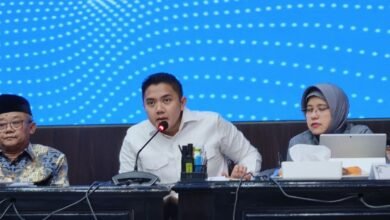 Seskab Teddy Tegaskan Produk AS Tetap Wajib Sertifikasi Halal dan Izin BPOM