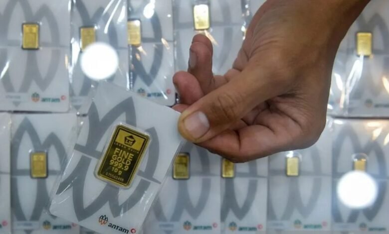 Harga Emas Antam Turun Rp40.000, Kini Rp2.878.000 per Gram