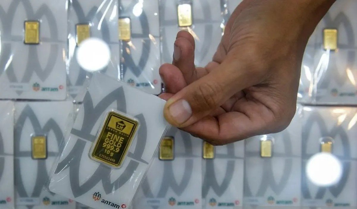 Harga Emas Antam Turun Rp40.000, Kini Rp2.878.000 per Gram