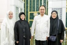 Imam Besar Masjid Nabawi Pimpin Doa Saat Megawati Ziarah ke Makam Rasulullah SAW