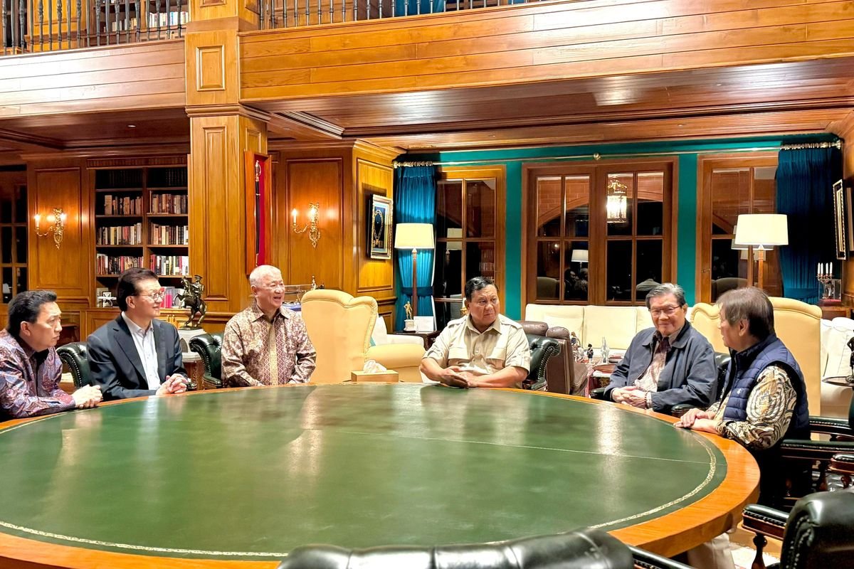 Prabowo Bertemu 5 Pengusaha Top di Hambalang, Perkuat Kolaborasi Ekonomi Nasional