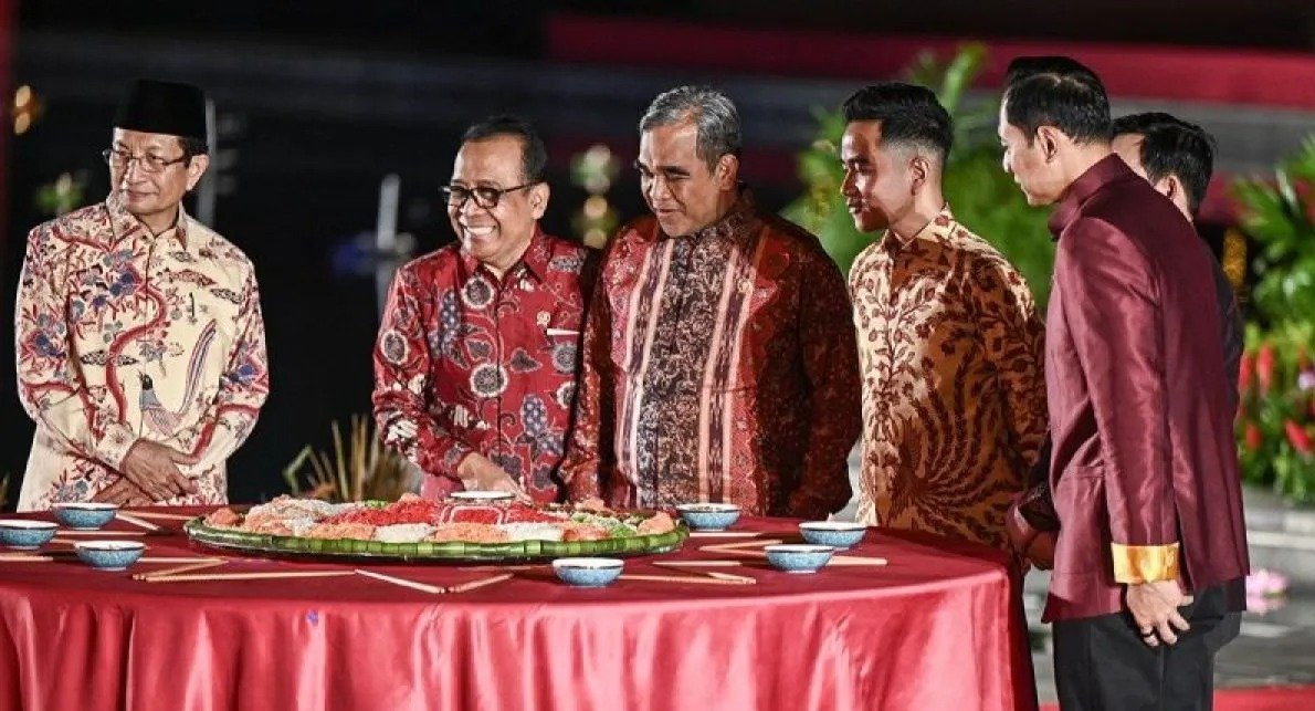 Gibran Hadiri Harmoni Imlek Nusantara 2026 di Lapangan Banteng, Warga Antusias