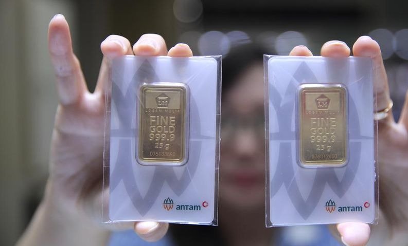 Harga Emas Antam Turun Rp24.000, Kini Rp2.997.000 per Gram