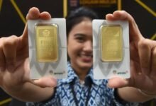 Harga Emas Antam Hari Ini Naik Rp27.000, Tembus Rp2,837 Juta per Gram