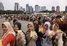 Pasar Murah di Monas, Pemerintah Salurkan 100 Ribu Paket Sembako untuk Warga