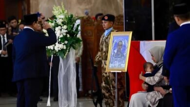 Prabowo Pimpin Penghormatan Terakhir untuk 3 Prajurit TNI yang Gugur di Lebanon