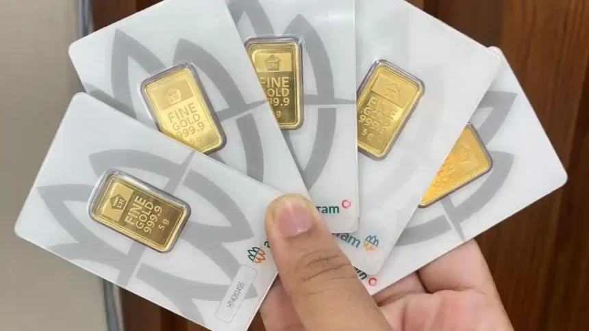 Harga Emas Hari Ini Anjlok, Rugi Rp42 Ribu per Gram